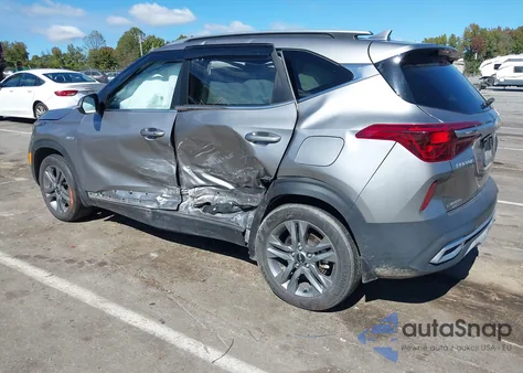 2023 Kia Seltos S из США, поврежденный, VIN KNDEUCAA9P7439251